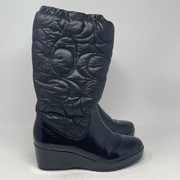Coach Cantina Quilted Puffer Wedge Boots Womens 9 B Black Patent Signature C - Picture 3 of 13